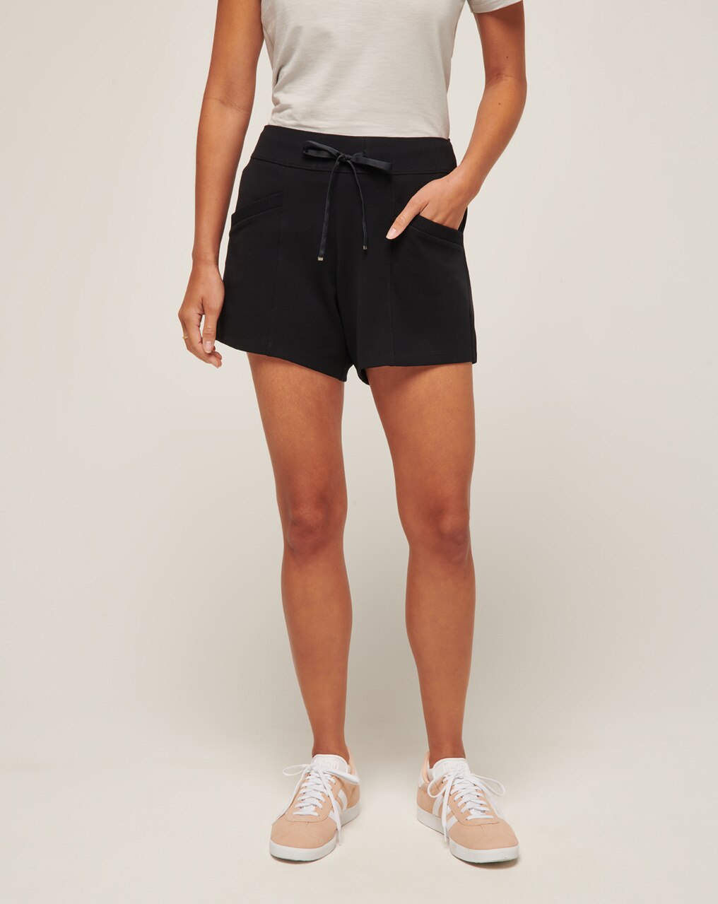 FRIDAY PONTE WOMENS POCKET SHORT 0