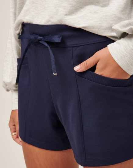 FRIDAY PONTE WOMENS POCKET SHORT Image Thumbnail 3