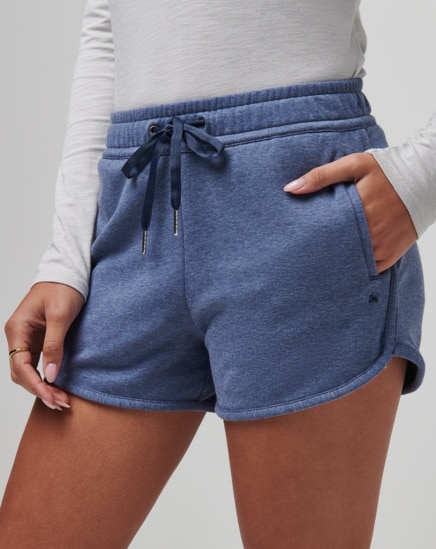 CLOUD FLEECE WOMENS SHORT 2.0 Image Thumbnail 2